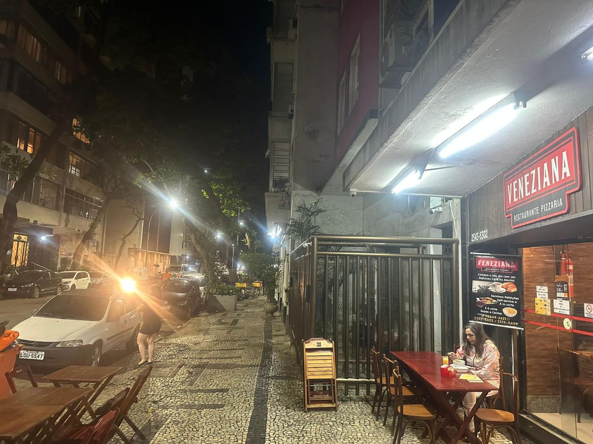 Copacabana / Lema, A Uma Quadra Da Appartamento Rio de Janeiro